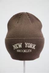 Купить Шапка коричневая "New York Brooklyn" Makko А26-4Кор(В2325,267) на КидБутик Шапка коричневая "New York Brooklyn" Makko А26-4Кор(В2325,267)