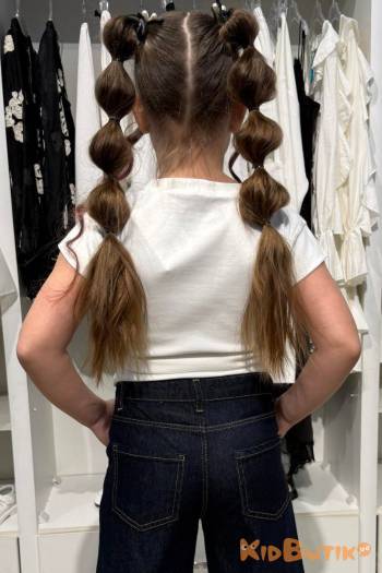 Купити Футболка молочного кольору для дівчинки Escabel Kids Ес26-34(36218) на КідБутік Футболка молочного кольору для дівчинки Escabel Kids Ес26-34(36218)