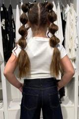 Купить Футболка молочного цвета для девочки Escabel Kids Ес26-34(36218) на КидБутик Футболка молочного цвета для девочки Escabel Kids Ес26-34(36218)
