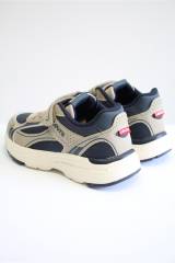 Купить Кроссовки комбинированные для подростка Levi's Lv26-8Св.ср/Т.сн(VCUR0012S) на КидБутик Кроссовки комбинированные для подростка Levi's Lv26-8Св.ср/Т.сн(VCUR0012S)