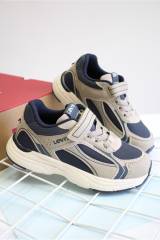 Купить Кроссовки комбинированные для подростка Levi's Lv26-9Св.ср/Т.сн(VCUR0013S) на КидБутик Кроссовки комбинированные для подростка Levi's Lv26-9Св.ср/Т.сн(VCUR0013S)