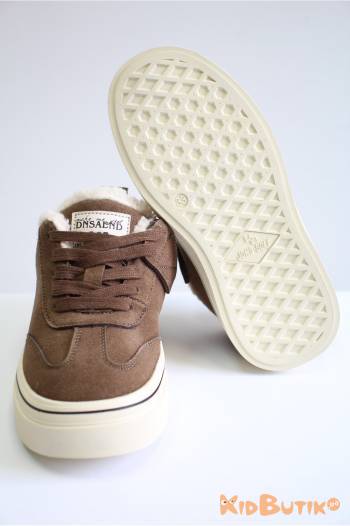 Купить Кроссовки утепленные шоколадные со светлой подошвой Jong-Golf 26-C31160-24 на КидБутик Кроссовки утепленные шоколадные со светлой подошвой Jong-Golf 26-C31160-24